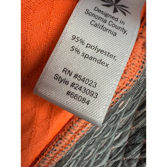 Athleta Snowscape Quilted Pullover Top Gray Neon Orange Thumbholes Womens S - Picture 5 of 5